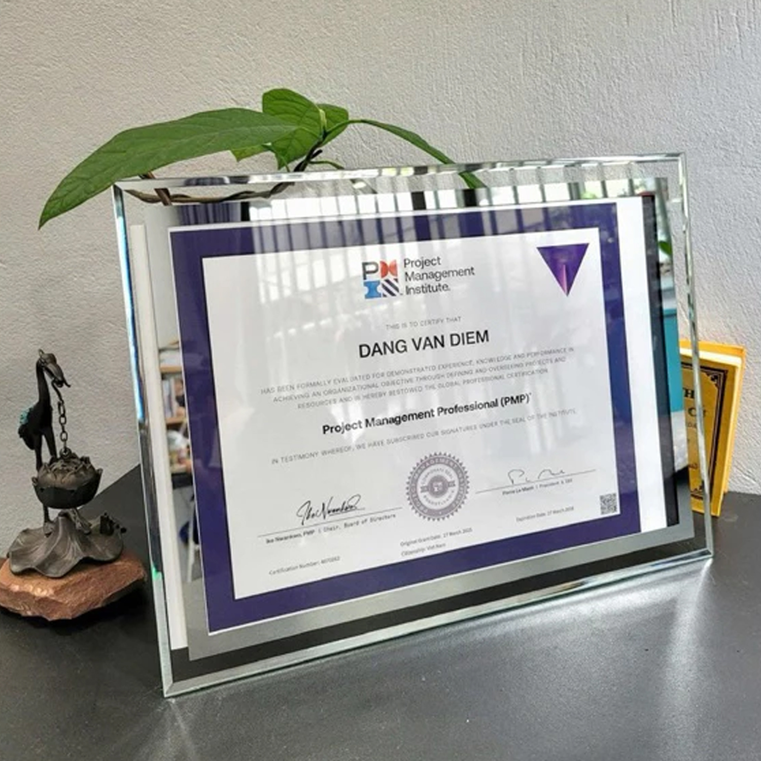 Bảng Vinh Danh Thủy Tinh