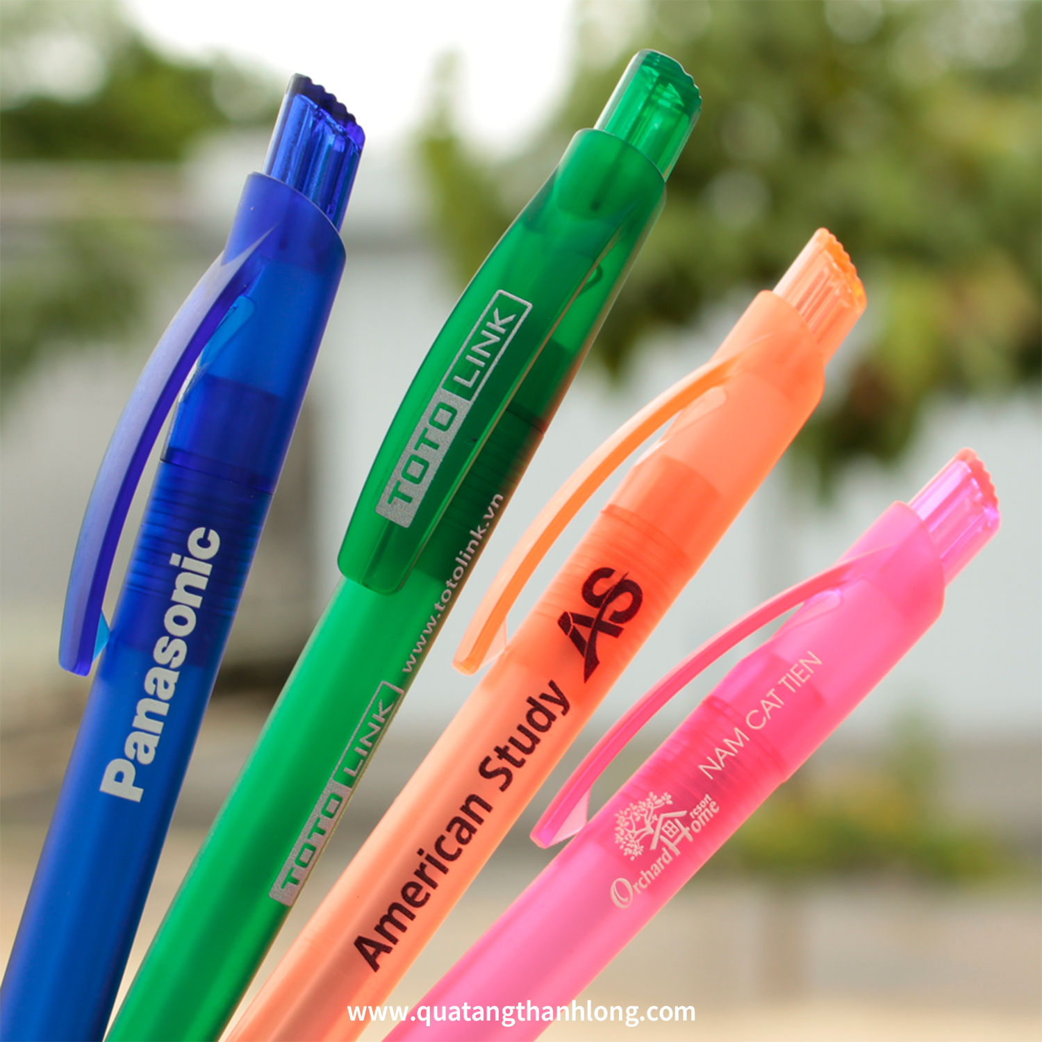 Bút Bi Nhựa BP-3802D In Logo Giá Tốt
