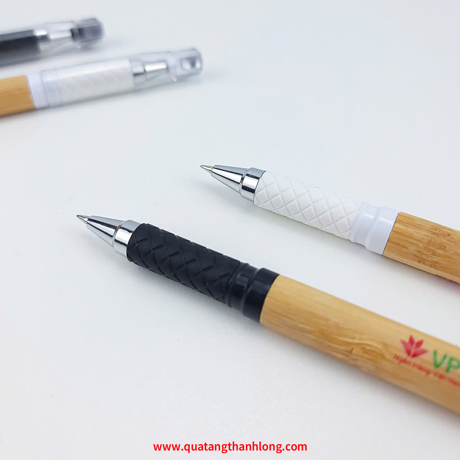 Bút Bi Tre BP6116 In Logo Theo Yêu Cầu