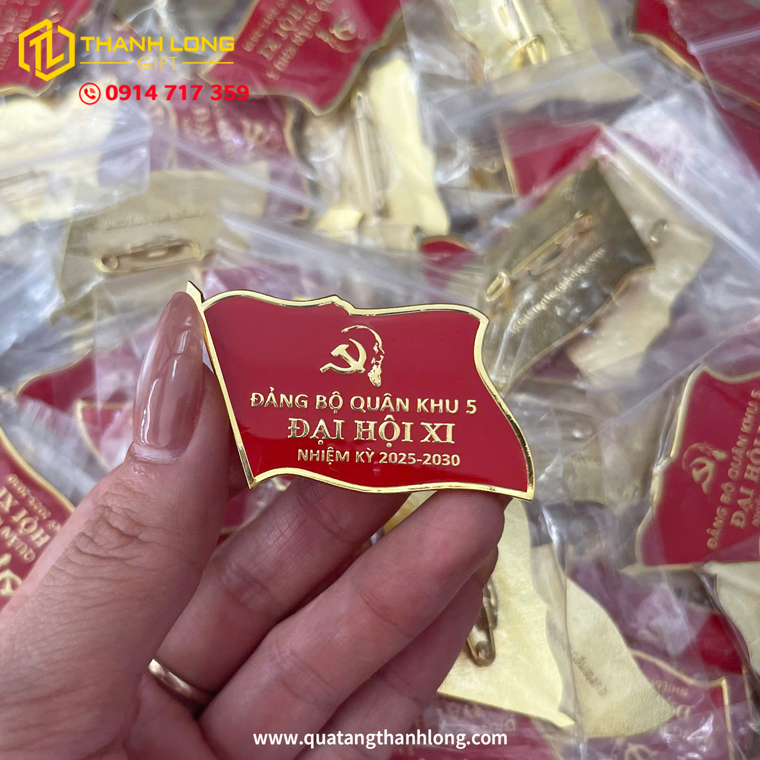 Huy Hiệu Lá Cờ Đúc Theo Yêu Cầu - Vinh Danh Đại Hội Đại Biểu Đảng Bộ Quân Khu 5 Lần Thứ XI