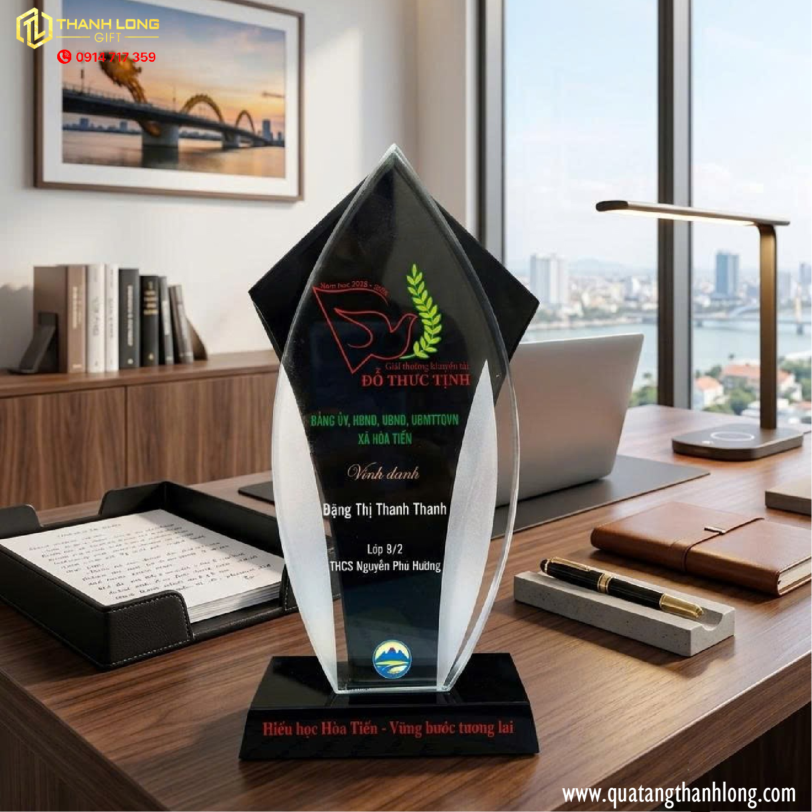 kỷ niệm chương pha lê cao cấp 24cm