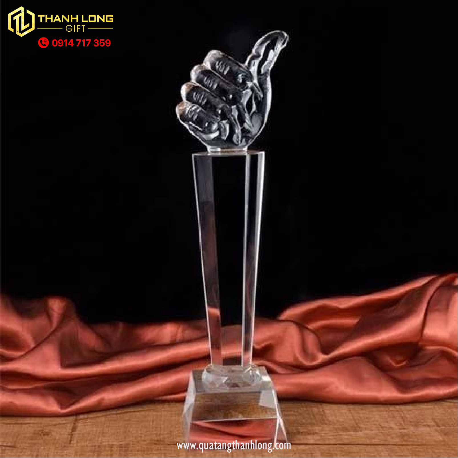 Cúp Pha Lê khối trụ bàn tay