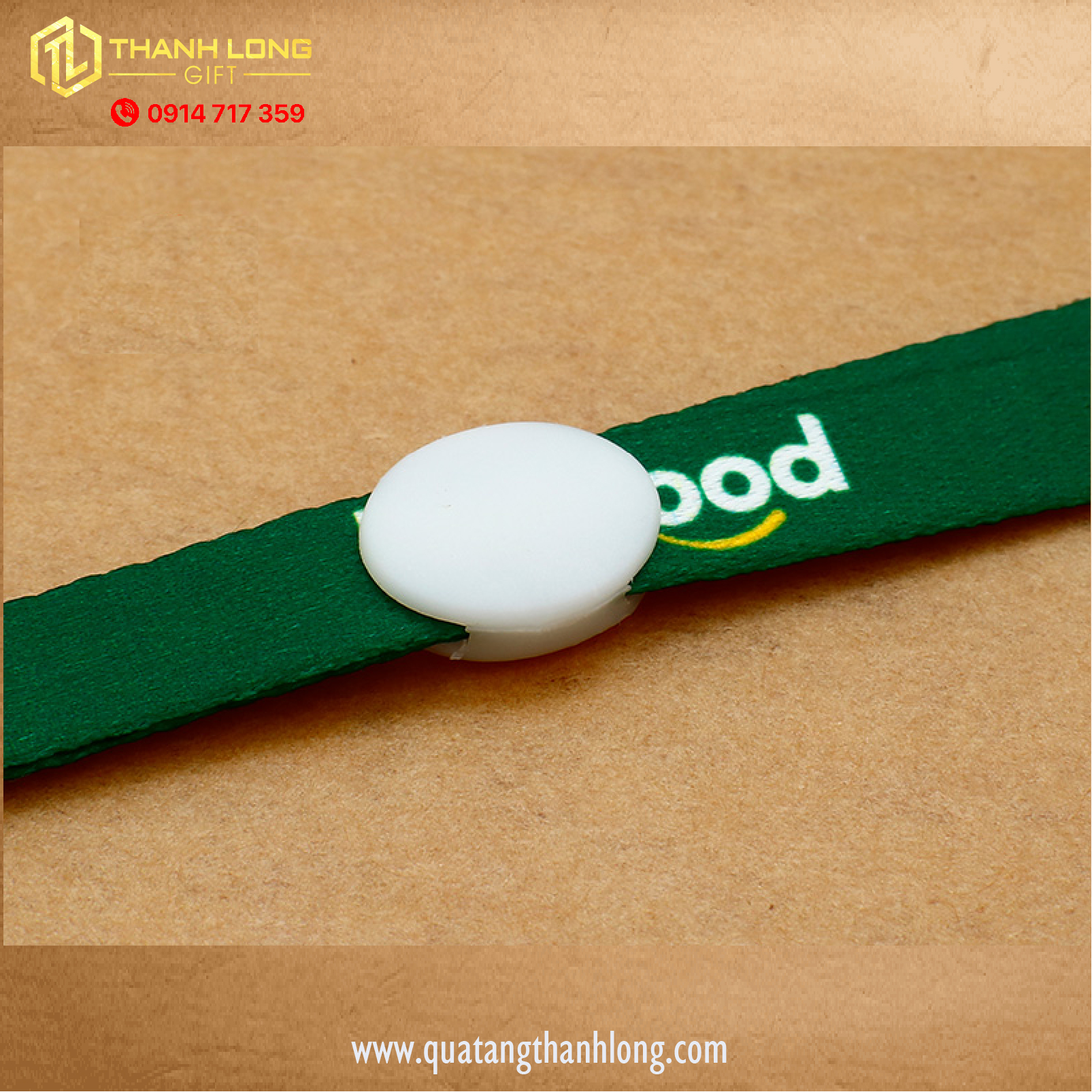 Dây đeo thẻ tên nhân viên in ấn theo yêu cầu