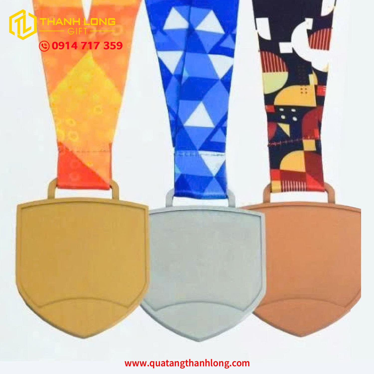 Huy chương tam giác cao cấp