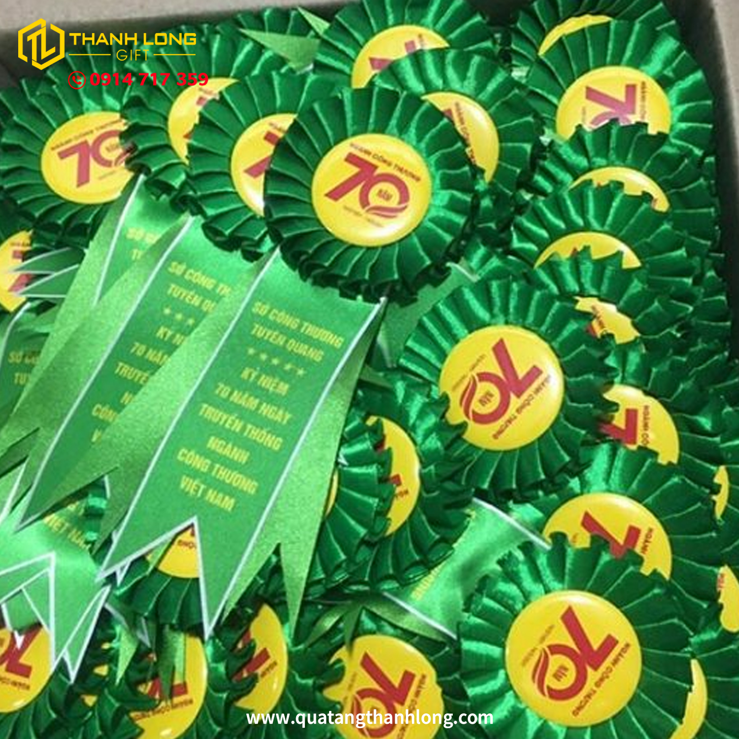 Hoa Cài Áo Lễ Trao Giải Màu Xanh Lá Đuôi Nheo In Tùy Chỉnh