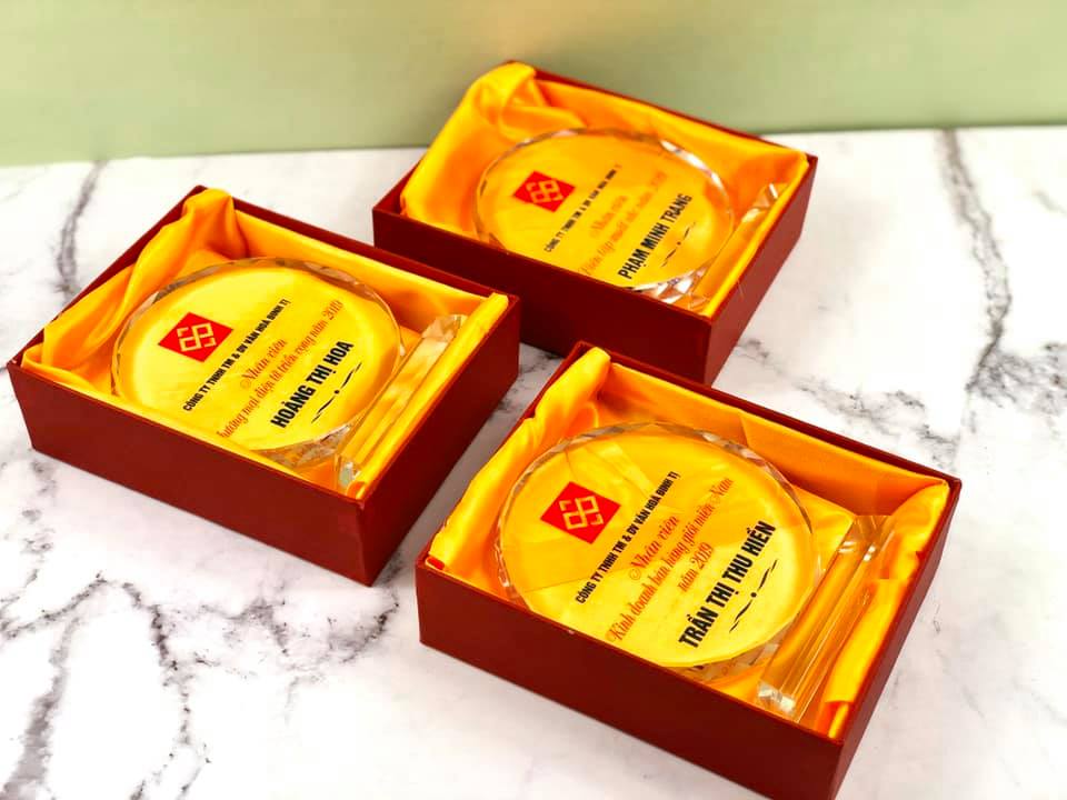 Cúp Pha Lê Vinh Danh Tròn 15cm