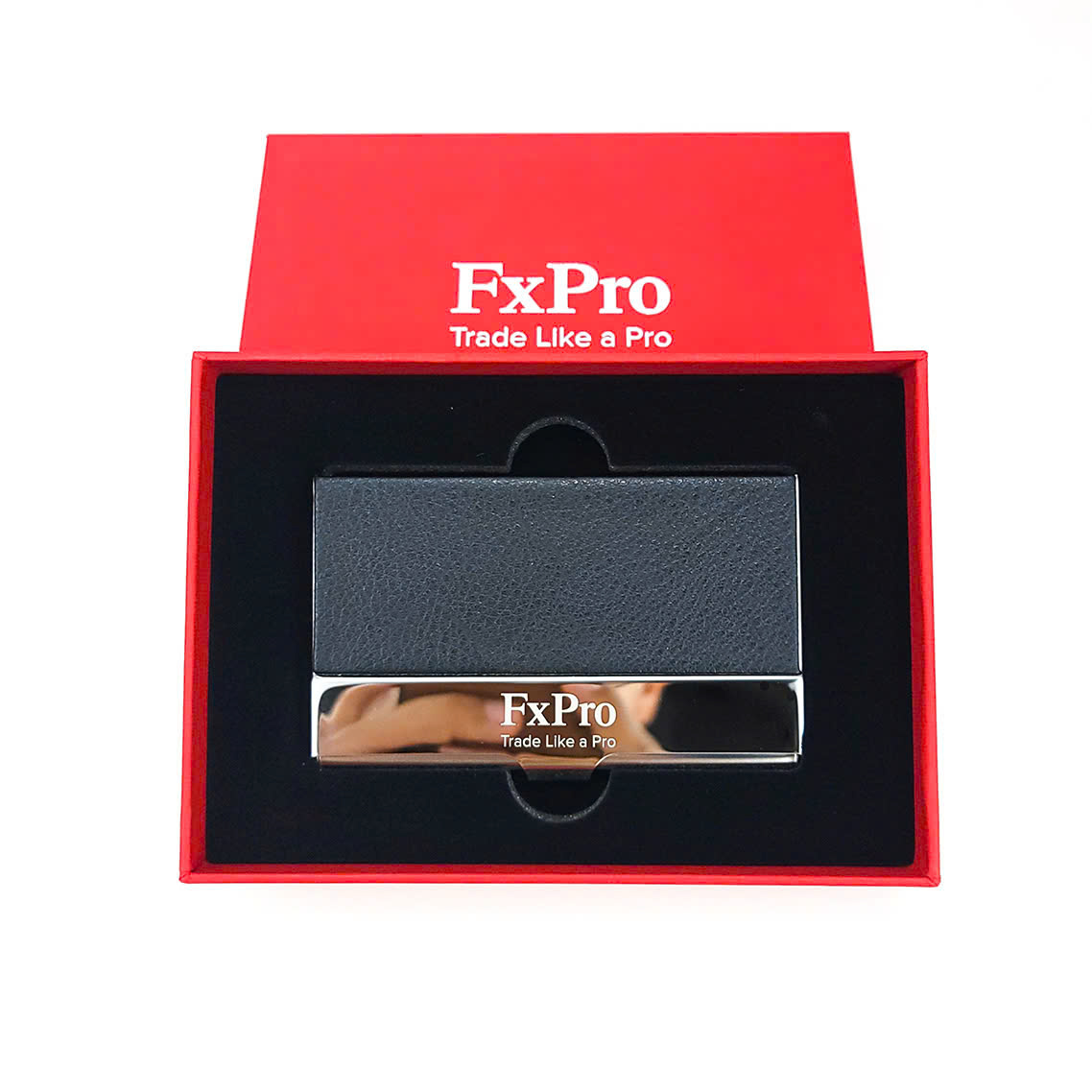 Hộp name card khắc logo