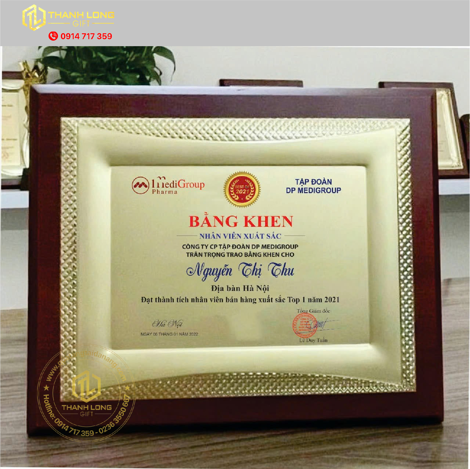 Bảng vinh danh nhân viên xuất sắc