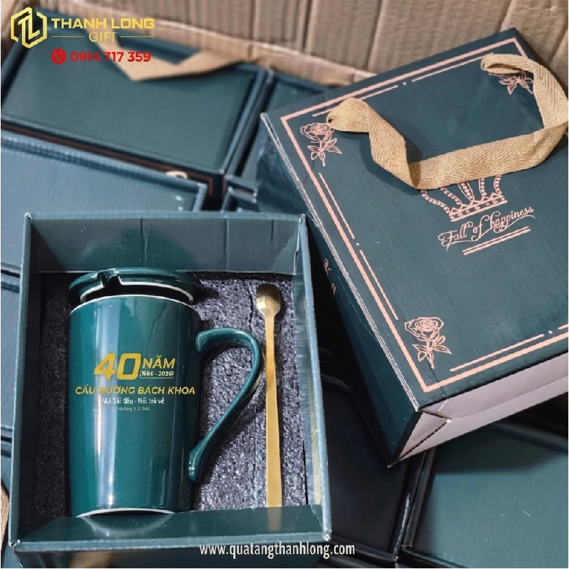 Ly sứ xanh ngọc + thìa kim loại, hộp thiết kế theo yêu cầu