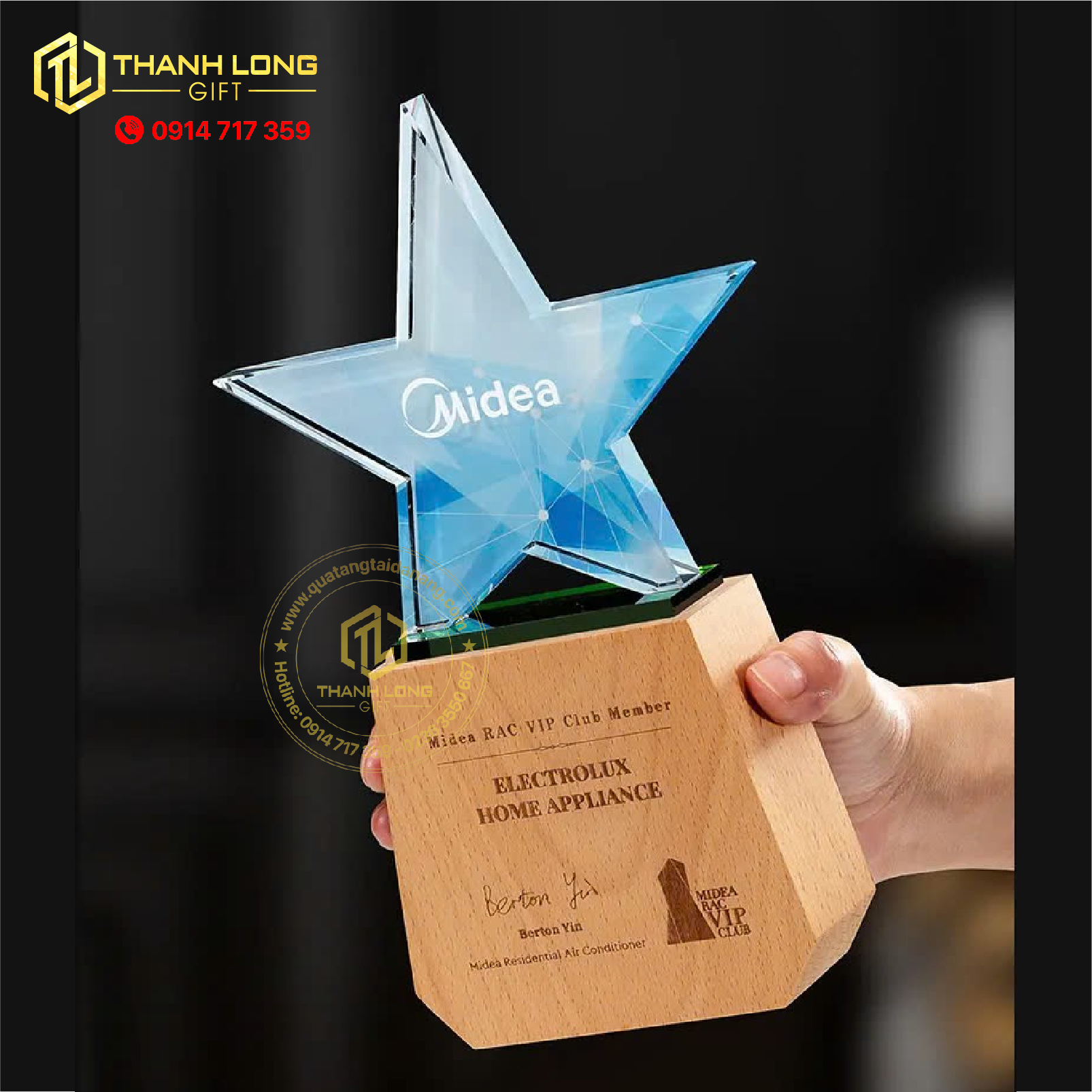 Kỷ niệm chương yêu cầu