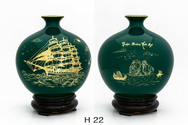 Bình gốm sứ in logo Đại Hội