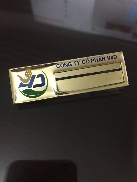Bảng Tên Nhân Viên Giá Rẻ - Chất Lượng Cao từ Quà Tặng Thanh Long