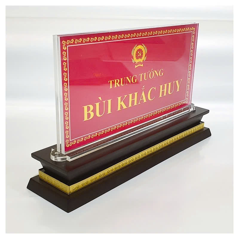 Bảng chức danh mica