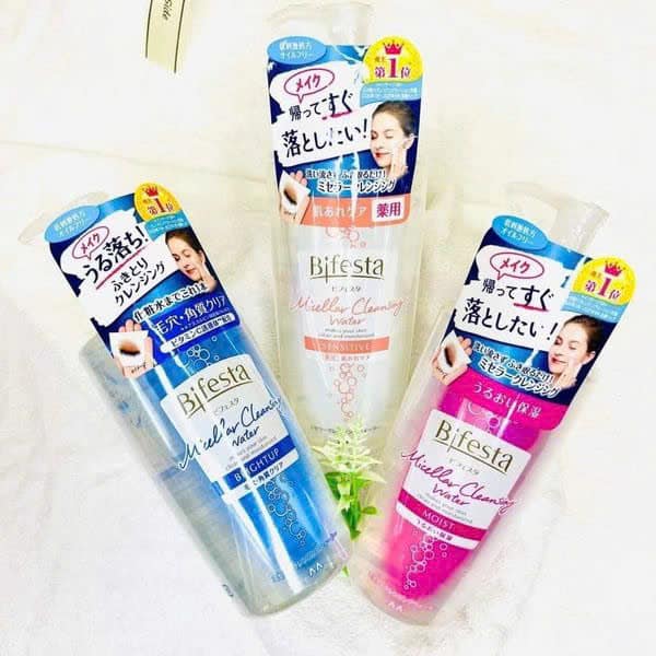 Nước tẩy trang bifesta màu xanh