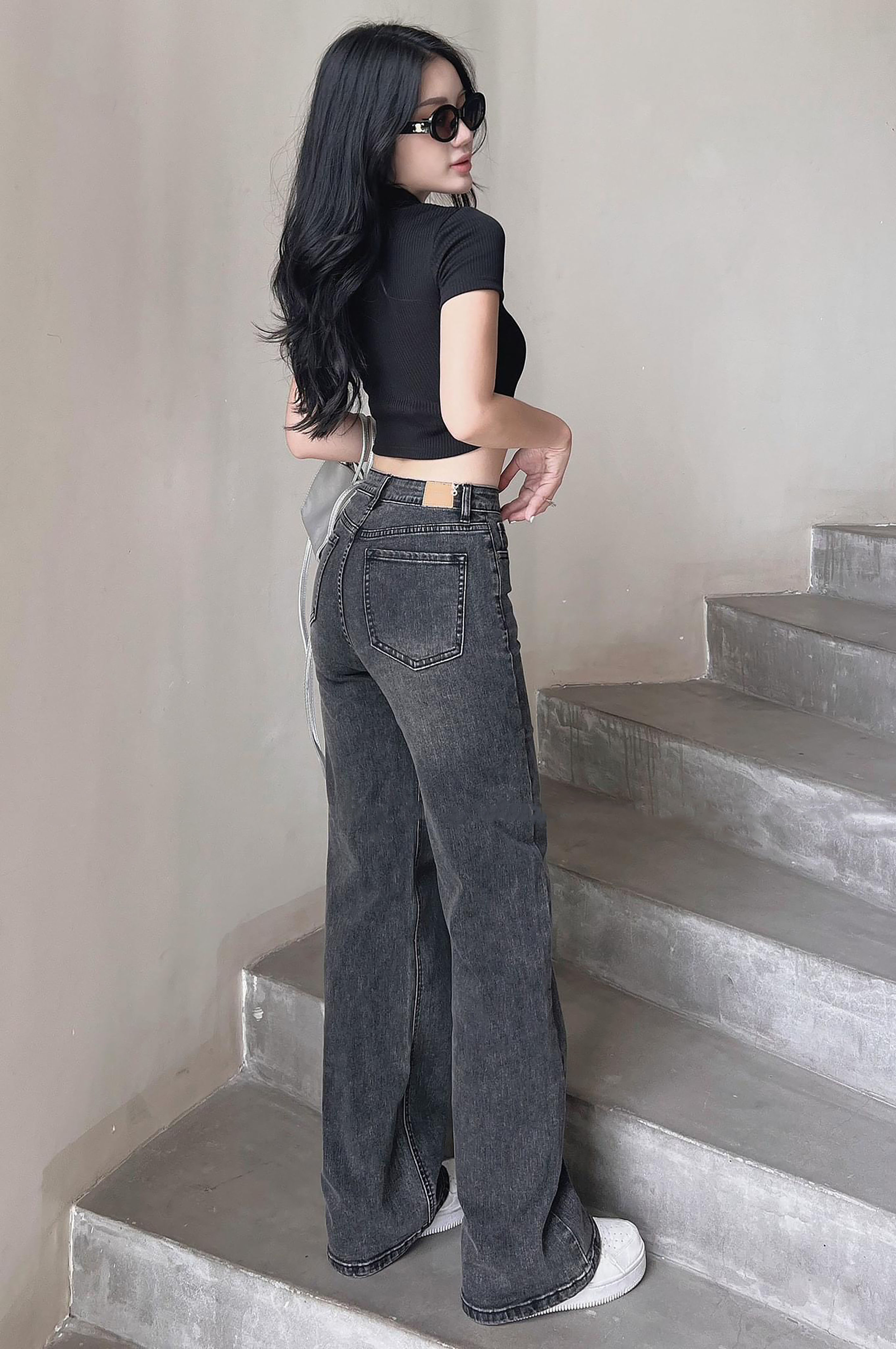 SUÔNG XÁM NHẠT DÃN 0091