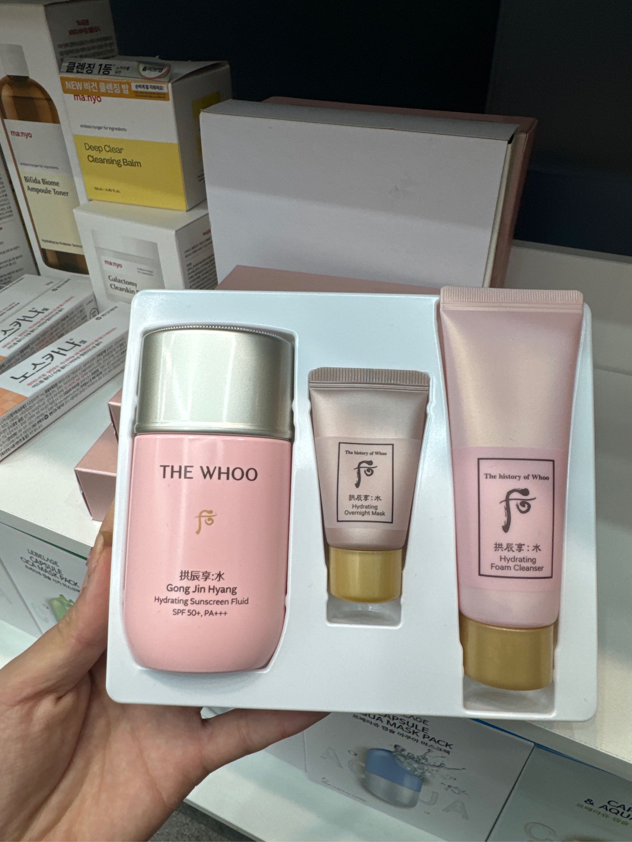 Set kem chống nắng  + sữa rửa mặt + kem cn whoo