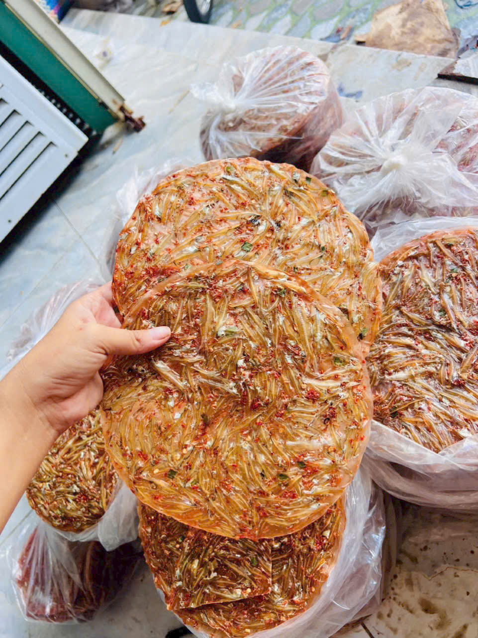 Món Ăn Vặt Cá Cơm