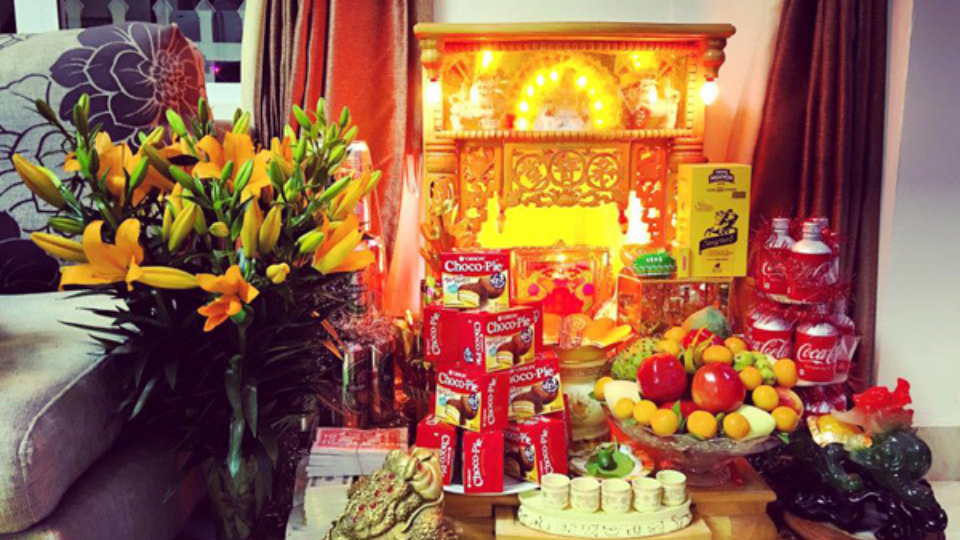 Ý Nghĩa Tâm Linh Của Bàn Thần Tài Bằng Đồng Trong Phong Thủy