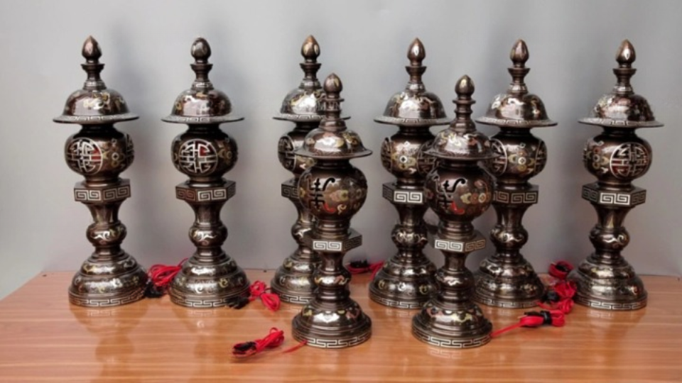 Đèn Thờ Bằng Đồng Chính Gốc – Đậm Chất Nghệ Thuật Làng Nghề Việt Nam