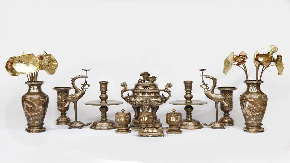 Sự Kết Hợp Hoàn Hảo Giữa Nghệ Thuật Tâm Linh và Yếu Tố Linh Thiêng Trong Đồ Thờ Đồng