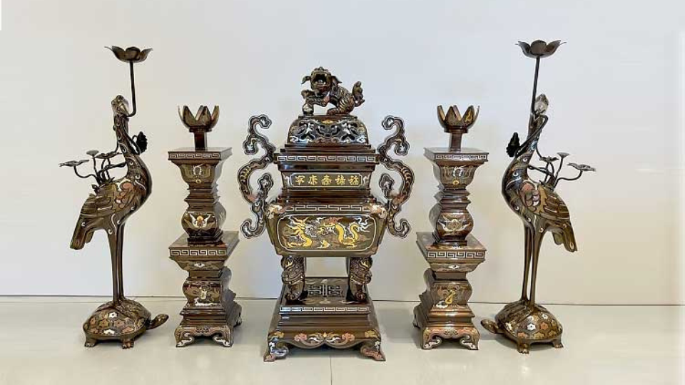 Đỉnh Đồng Khảm Ngũ Sắc: Linh Hồn Việt Trong Nghệ Thuật Chạm Khắc Và Ý Nghĩa Tâm Linh