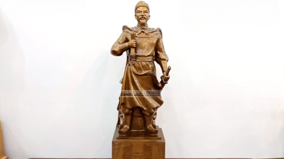 Tượng Trần Hưng Đạo Đúc Đồng – Nghệ Thuật Tinh Xảo