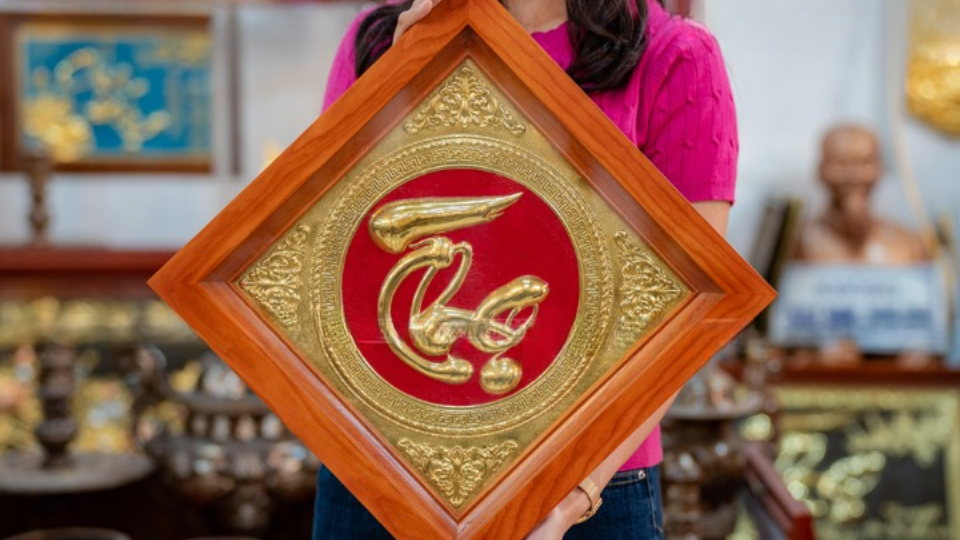 Tranh Chữ Thọ Bằng Đồng Nguyên Chất – Tinh Hoa Nghệ Thuật Làng Nghề Việt Nam