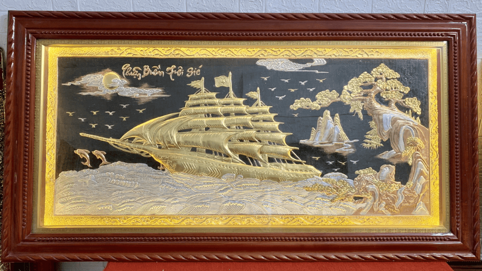 Khám Phá Ý Nghĩa Và Giá Trị Của Tranh Đồng Mạ Vàng Thuận Buồm Xuôi Gió