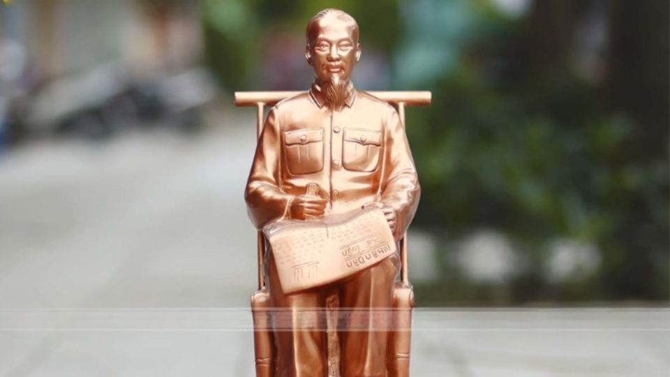 Tượng Đồng Bác Hồ Đẹp – Lưu Giữ Hình Ảnh Vĩ Đại Của Dân Tộc