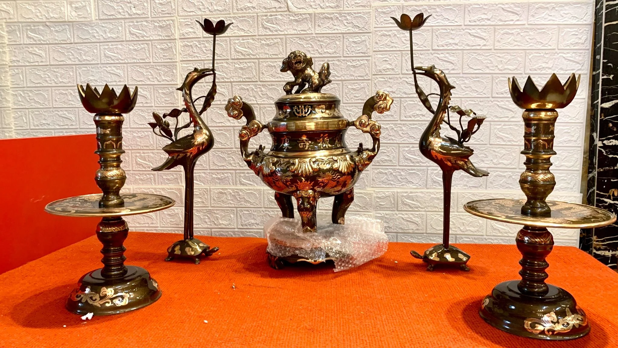 Lư Hương Đồng Đỏ – Biểu Tượng Linh Thiêng Trong Tâm Linh-Cửu Diệu Thiên