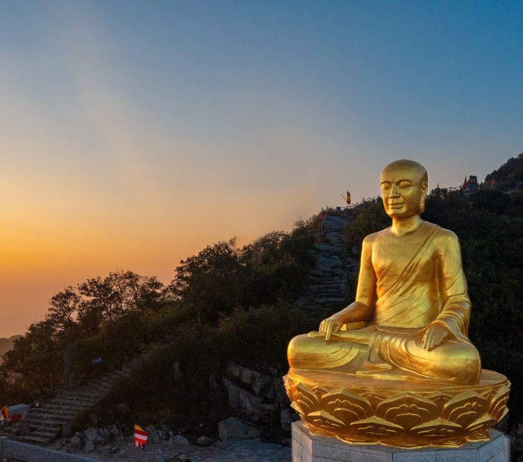 Tượng Đồng Phật Hoàng Trần Nhân Tông - Cửu Diệu Thiên 