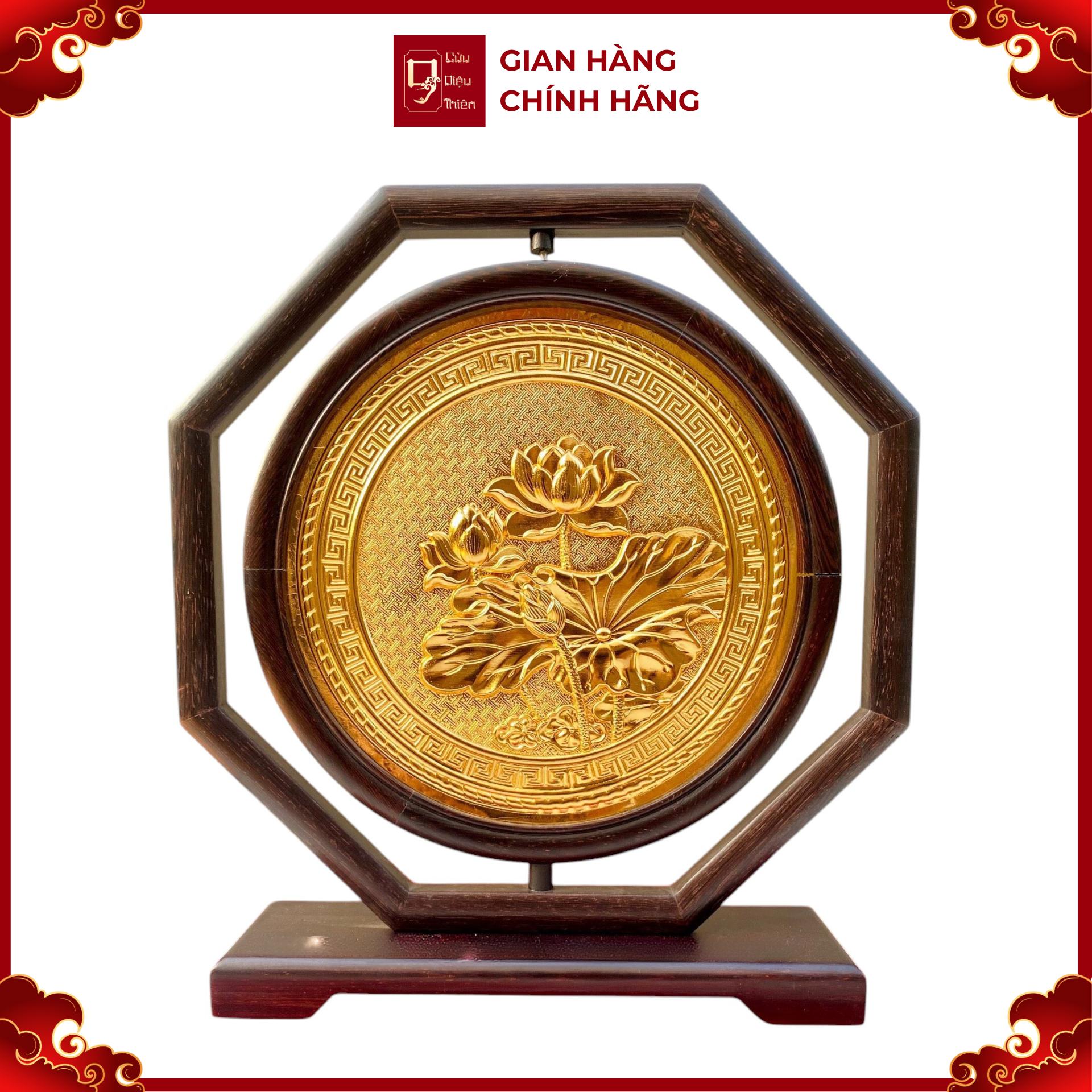 Tranh Đĩa Đồng Hoa Sen 2 Mặt , Mạ Vàng 24K , Khung Bát Giác ( Đường Kính 27cm , Cao 30cm ) - Cửu Diệu Thiên - SD0012