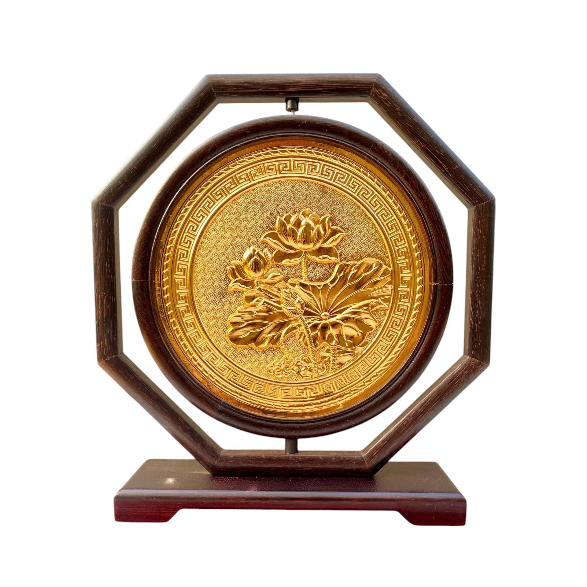Tranh Đĩa Đồng Hoa Sen 2 Mặt , Mạ Vàng 24K , Khung Bát Giác ( Đường Kính 27cm , Cao 30cm ) - Cửu Diệu Thiên - SD0012