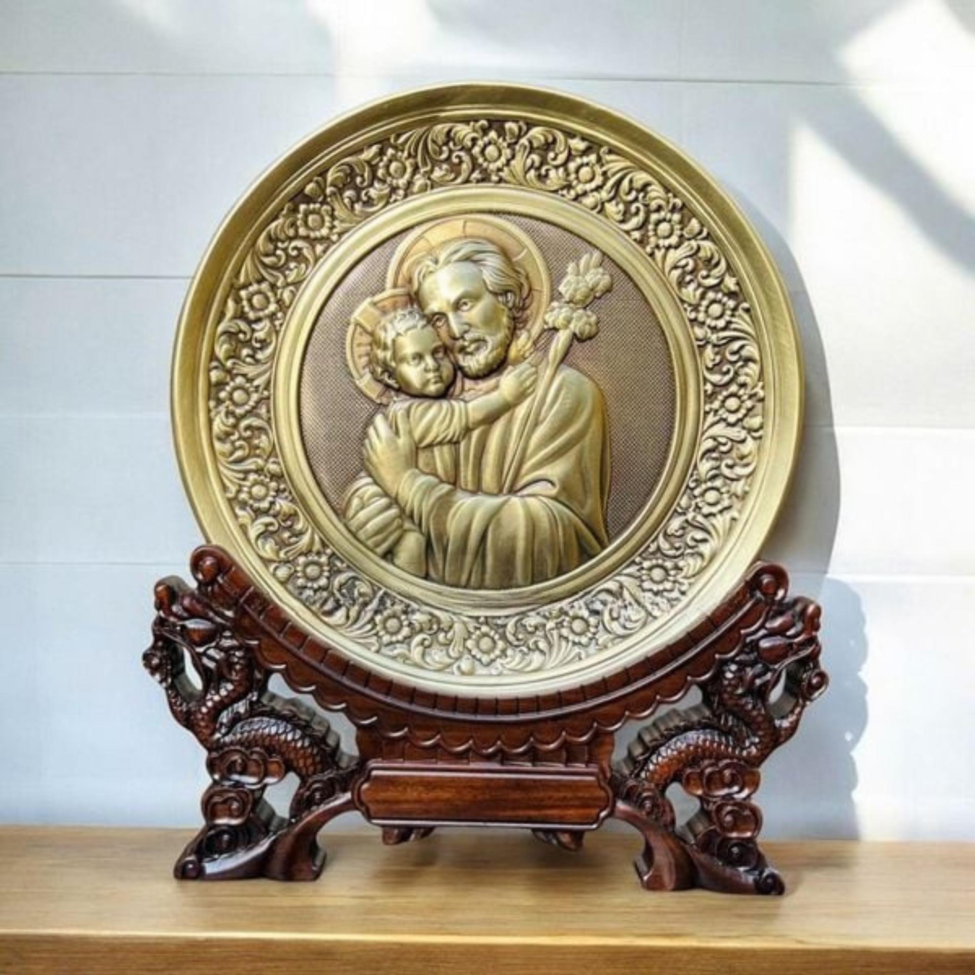 Tranh Đồng Công Giáo - Thánh Giuse Bế Chúa ( Đường Kính 19cm ) - Đồ Đồng Cửu Diệu Thiên - TCG022