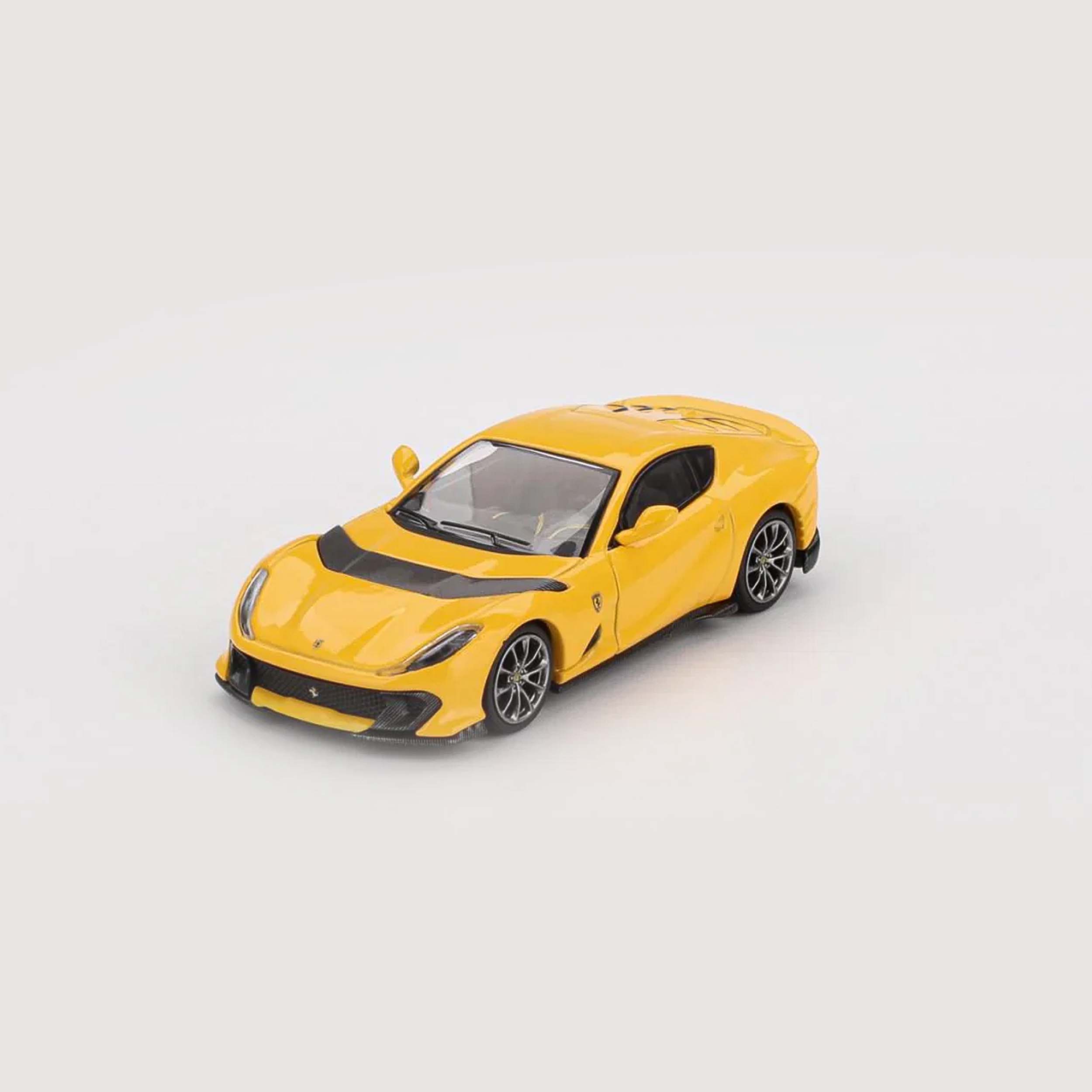 BBR BBRFER64008 Ferrari 812 Competitizone Giallo Modena