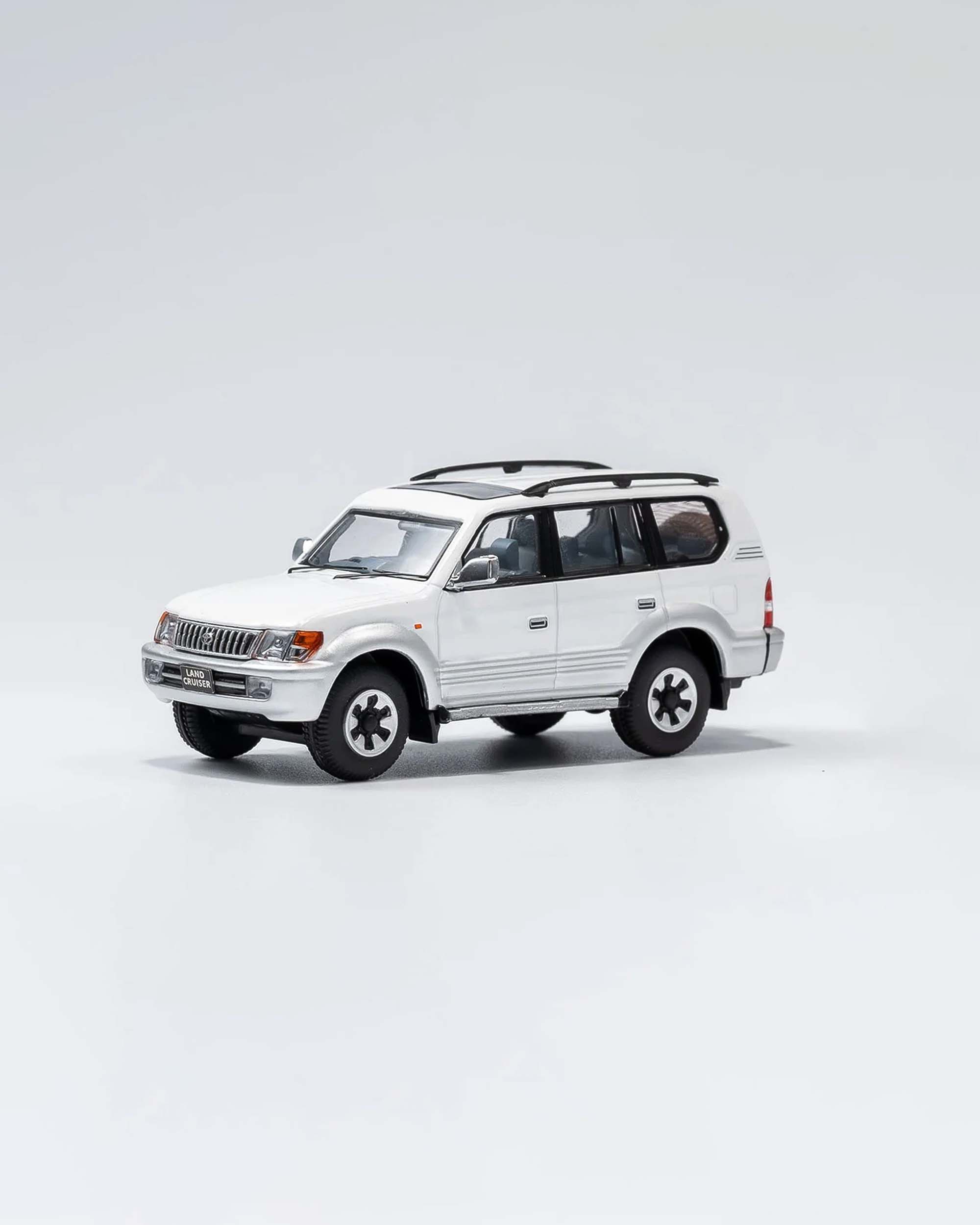BMC 64B0355 Toyota Land Cruiser Prado LC95 White