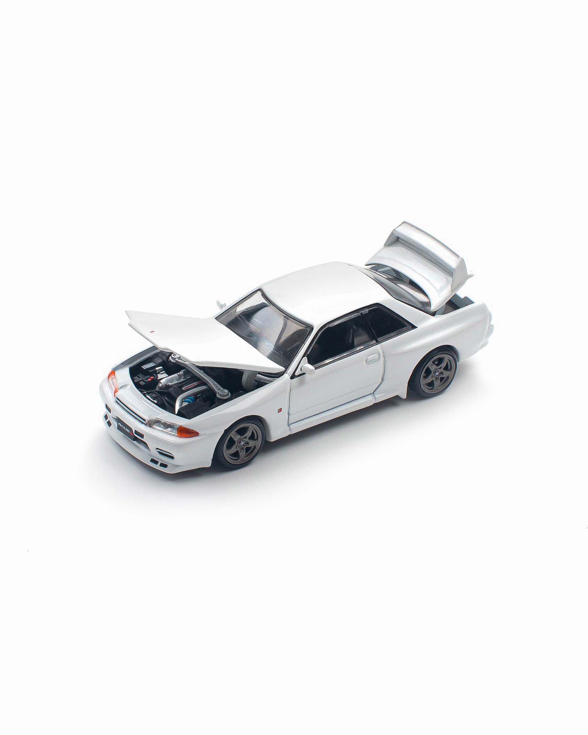 PopRace PR640157 NISSAN SKYLINE GT-R R32 - CRYSTAL WHITE