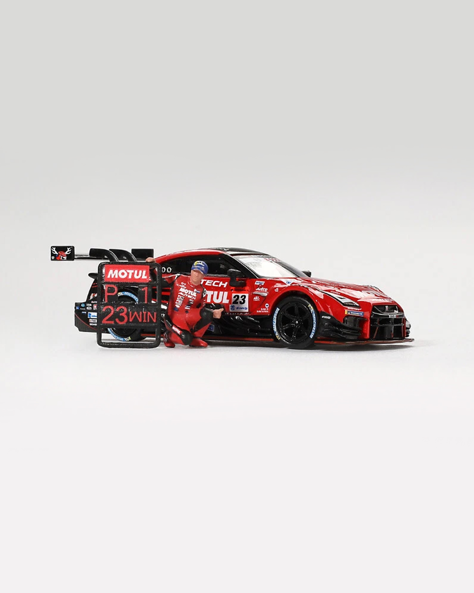 Minigt Box ver MGT00875 Nissan GT-R NISMO #23 