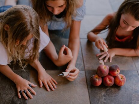 Sơn móng tay organic cho trẻ em: lựa chọn an toàn cho bé thoả sức sáng tạo