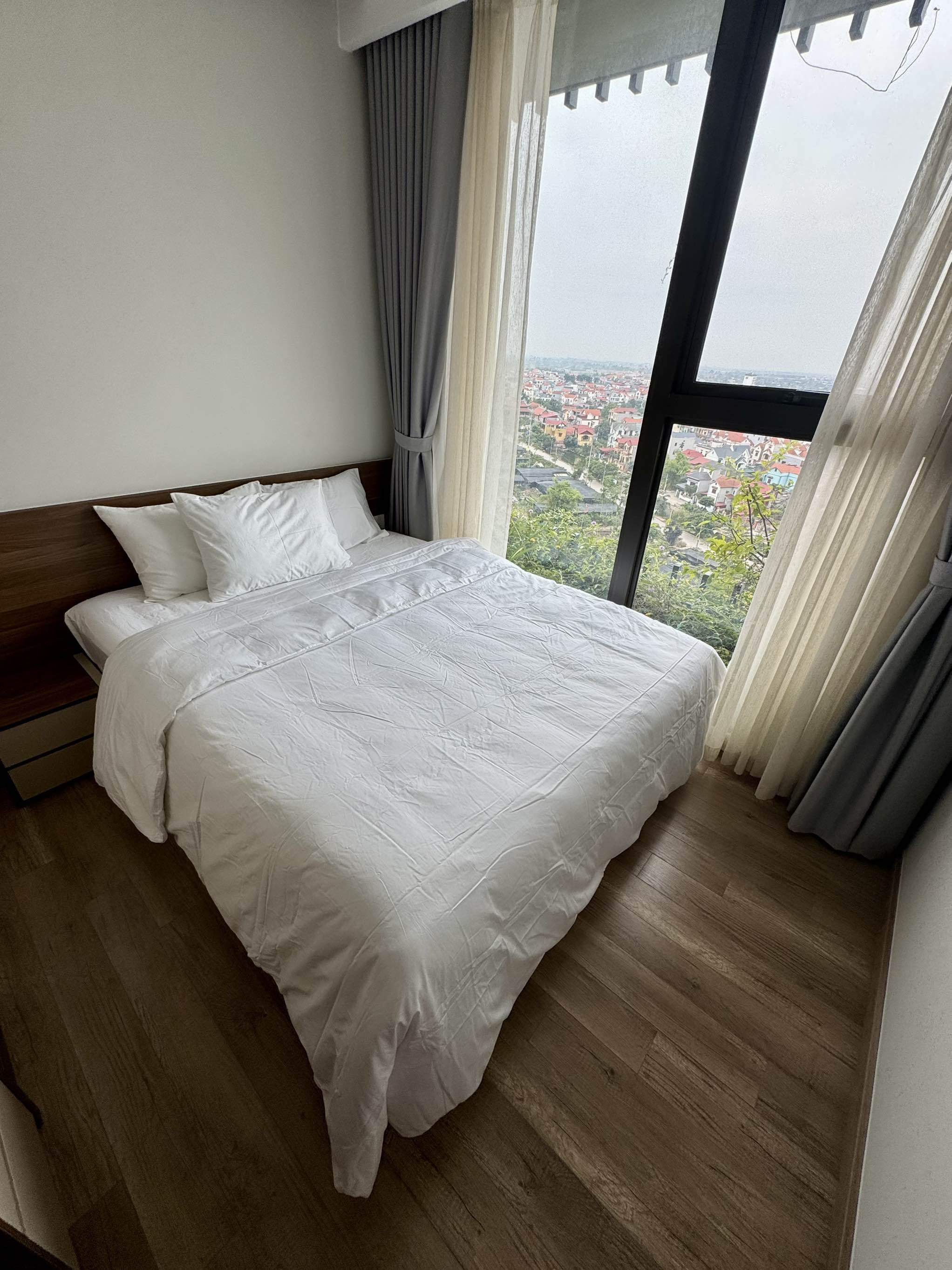 Căn hộ 2 phòng ngủ (có bồn tắm) với tầm nhìn vào làng quê Việt Nam (1012a Onsen Swanlake R1)