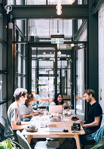 Tổ chức sự kiện