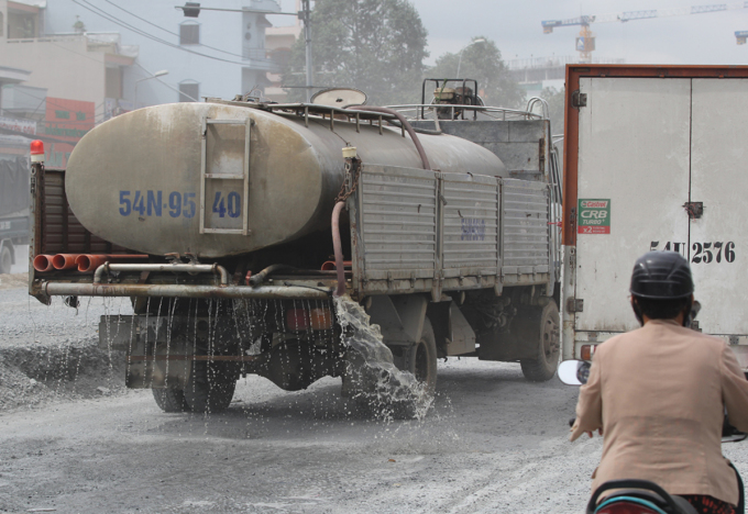 TP HCM rửa đường để giảm ô nhiễm