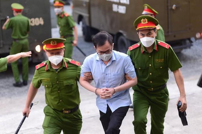 Ông Tề Trí Dũng tiếp tục bị điều tra về hành vi tham ô tài sản