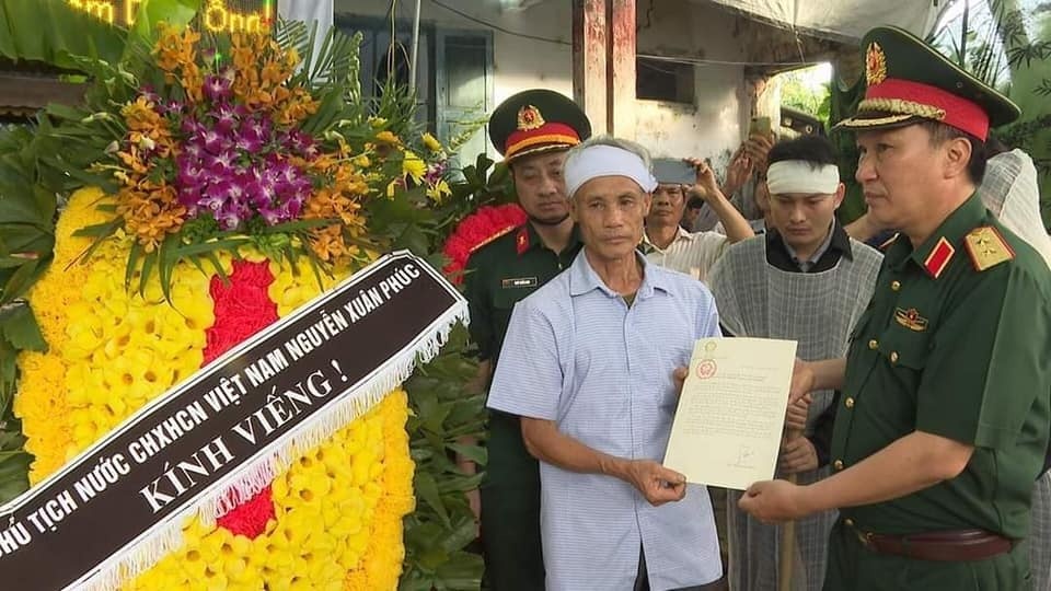 Truy thăng quân hàm thượng tá cho quân nhân qua đời khi cứu cháu bé đuối nước