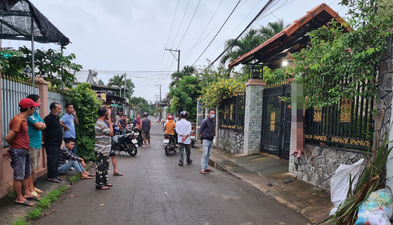 Đồng Nai: Phát hiện người phụ nữ chết trong tư thế treo cổ ở H.Thống Nhất