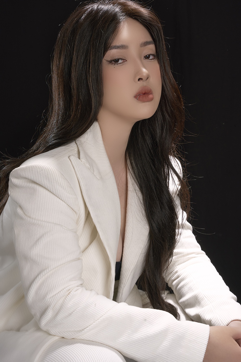 Bị đồn 'sửa nát mặt', Chu Thúy Quỳnh hứa thưởng tiền tỉ cho người có bằng chứng