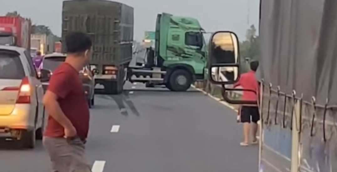 Tai nạn trên cao tốc Trung Lương - Mỹ Thuận, giao thông ùn ứ nhiều cây số