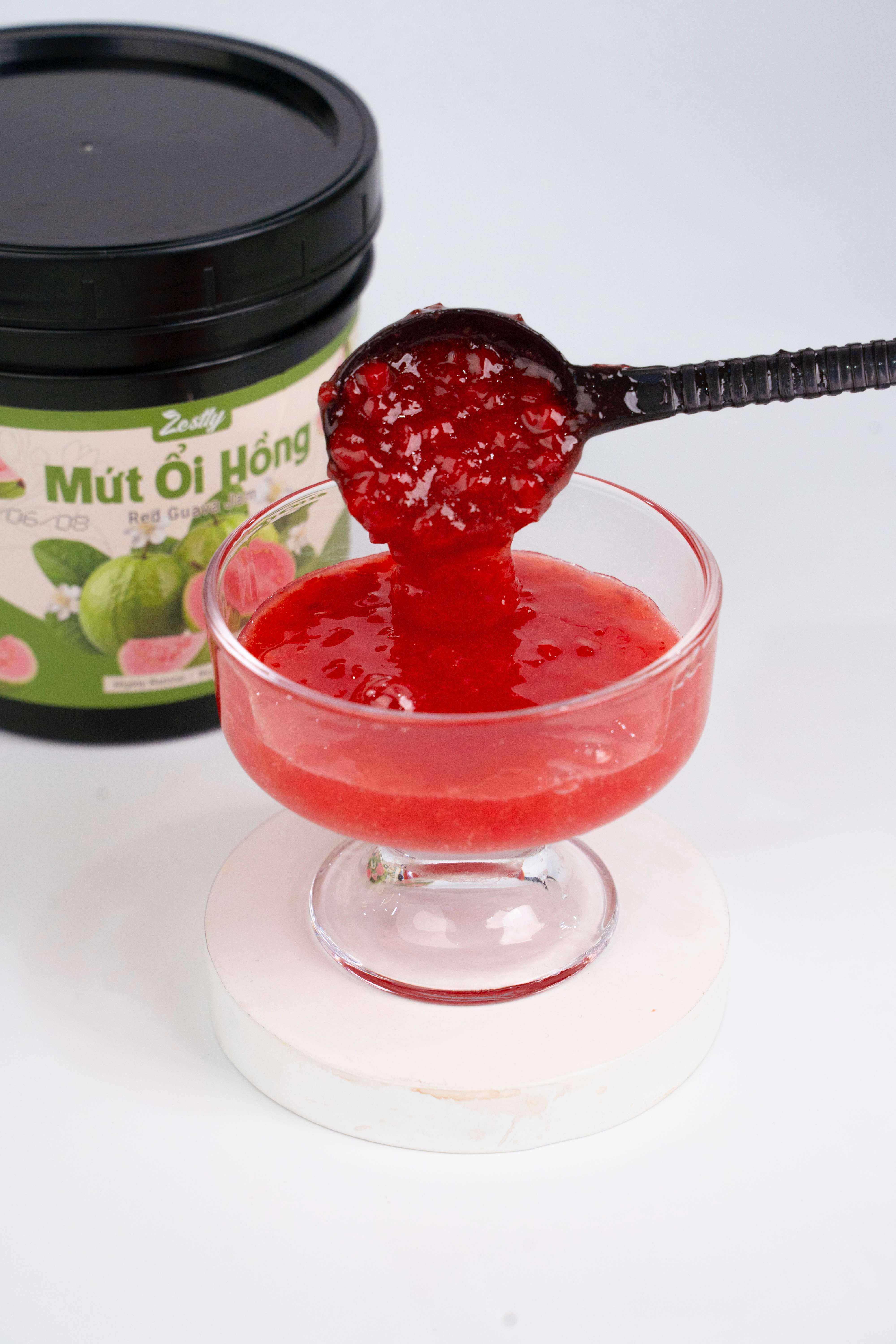 Mứt Ổi Hồng Zestty