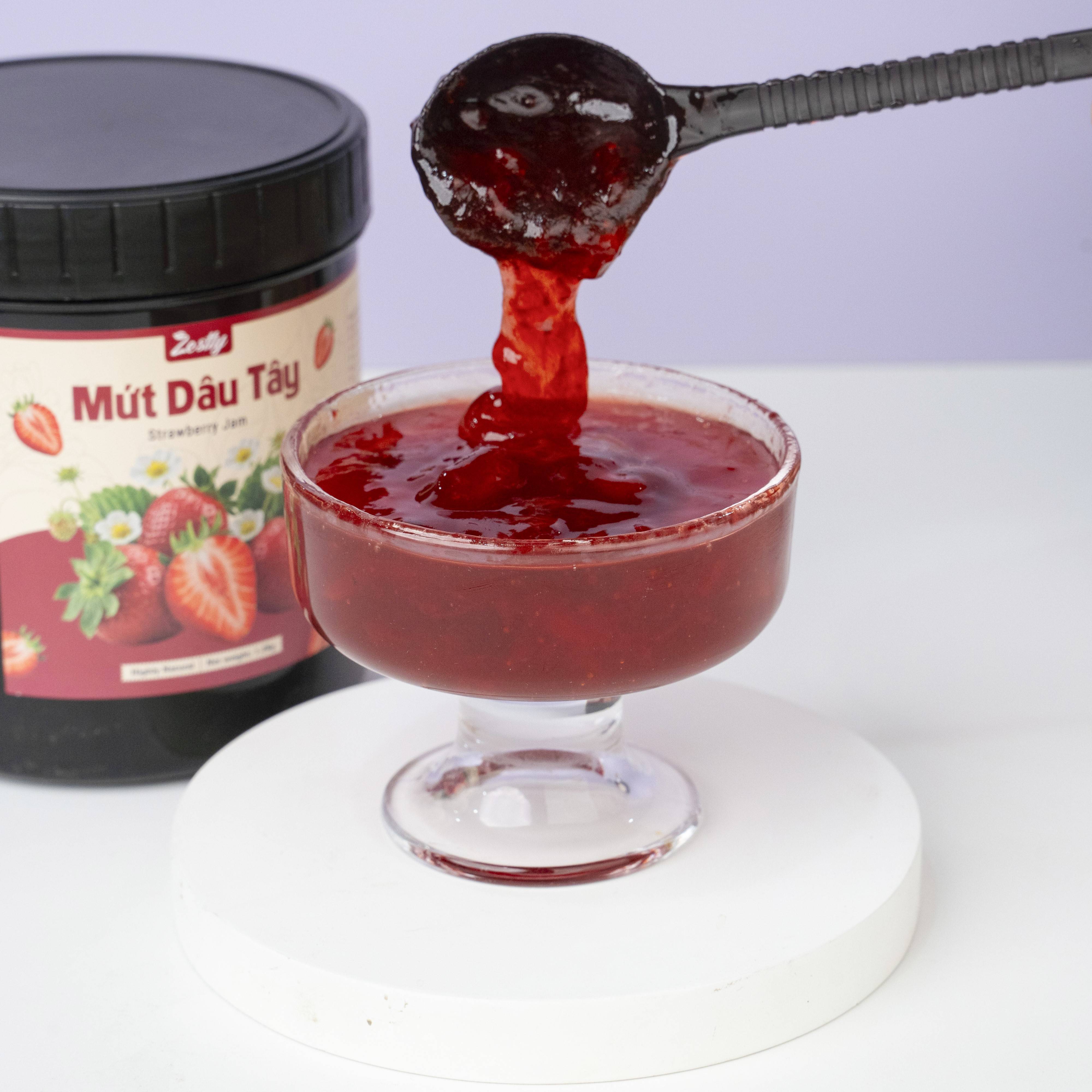 Mứt Dâu Tây Zestty