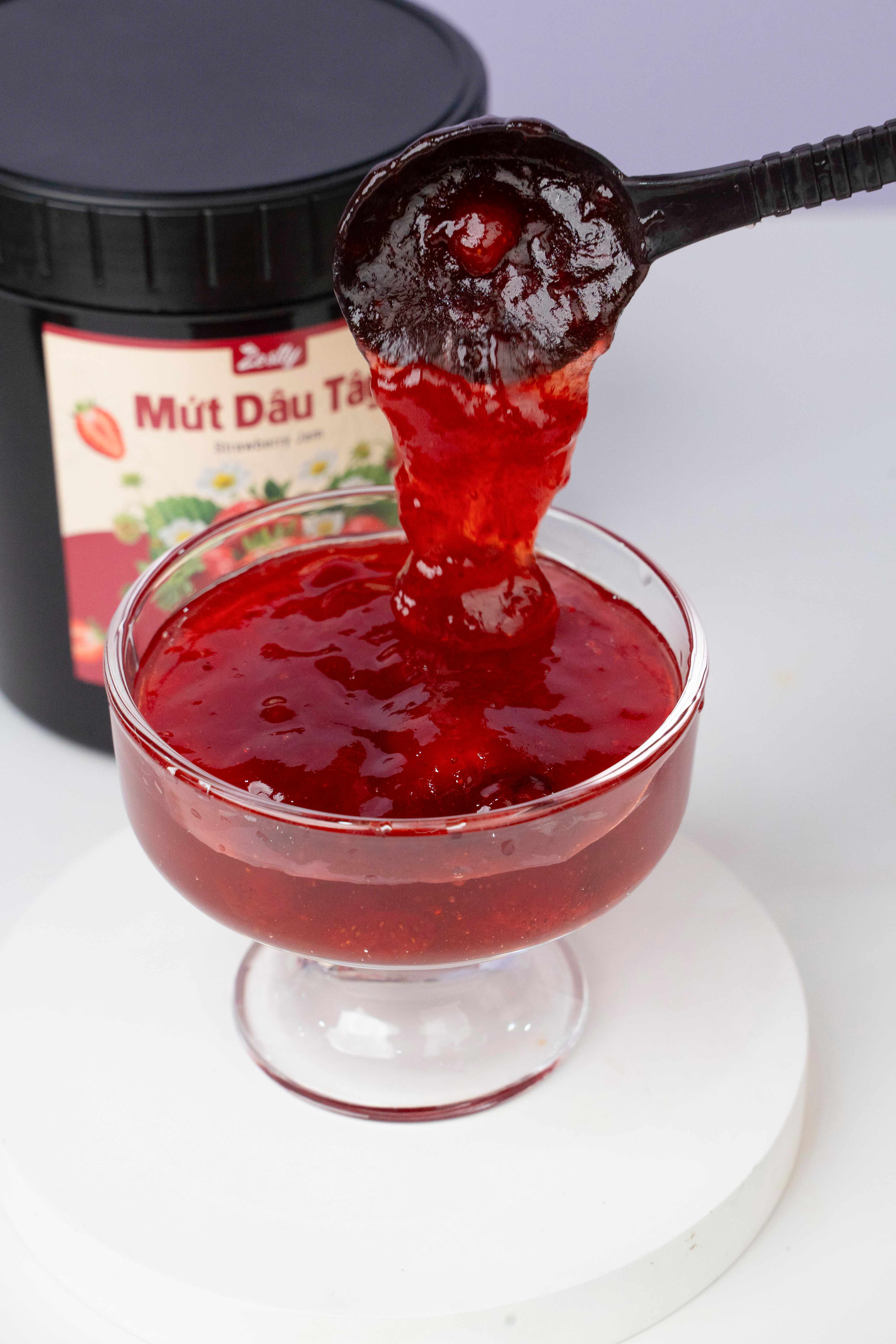 Mứt Dâu Tây Zestty